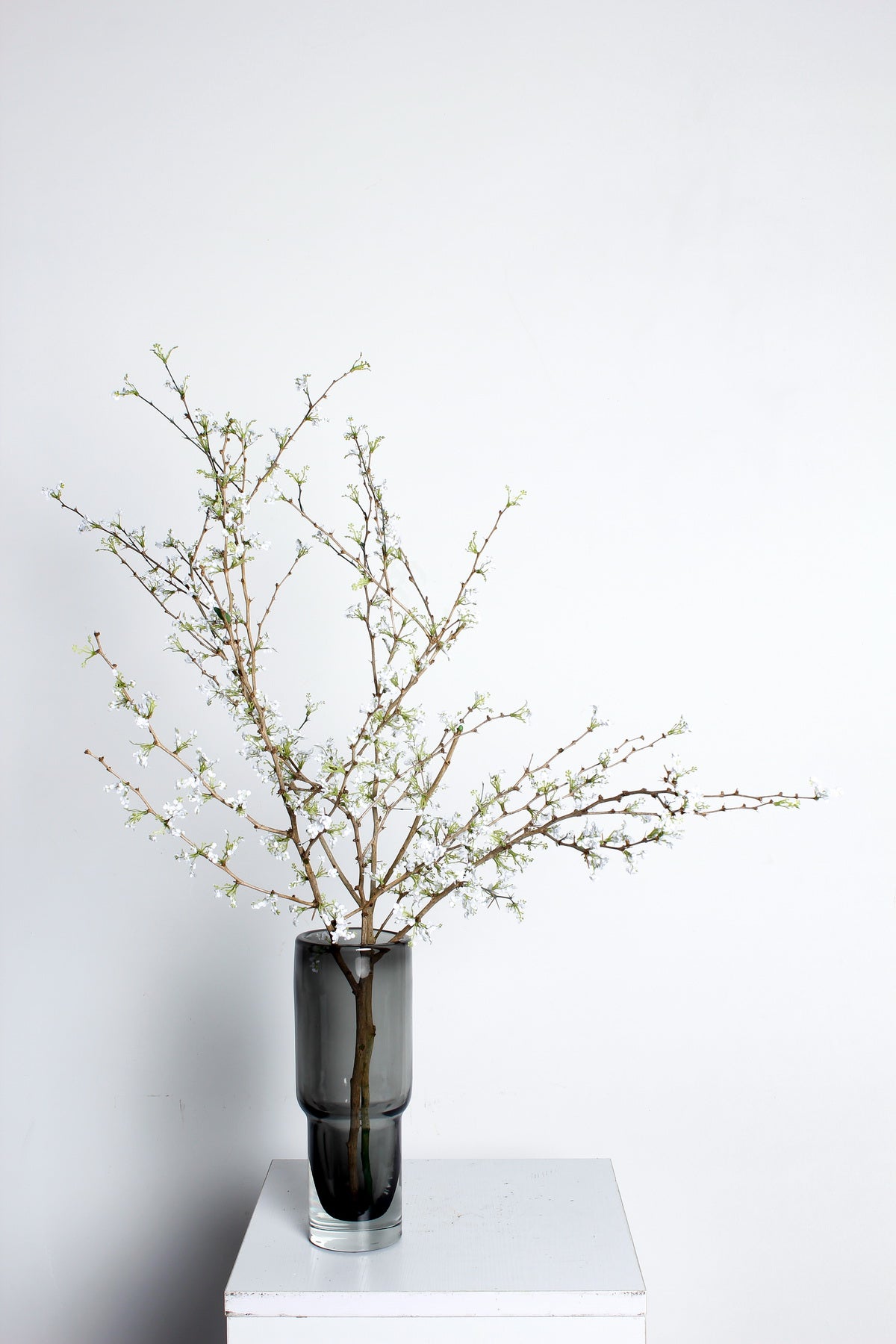 slim long vase, modern classic style, UDINE 32GR luxury glass 9mm